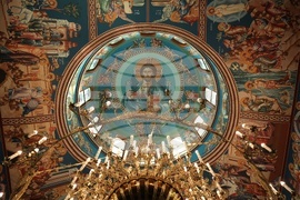 Храм „Свето Благовещение“- патриарх Даниил- света златоустова литургия