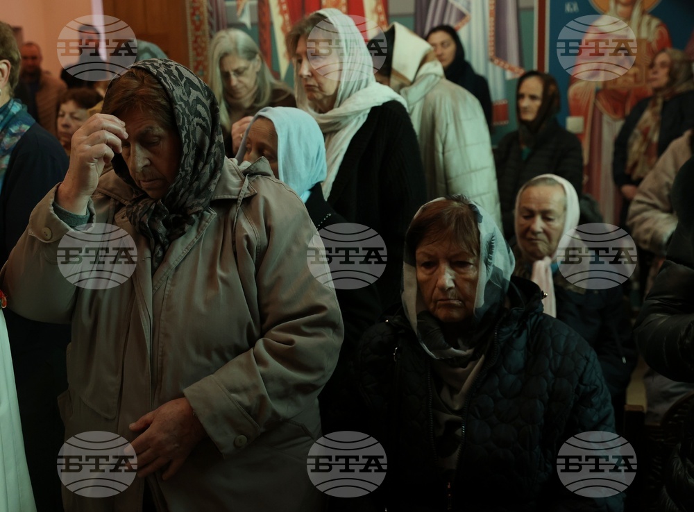 Храм „Свето Благовещение“- патриарх Даниил- света златоустова литургия