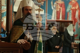 Храм „Свето Благовещение“- патриарх Даниил- света златоустова литургия