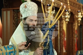 Храм „Свето Благовещение“- патриарх Даниил- света златоустова литургия