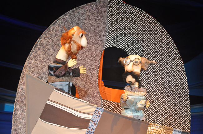 Държавен куклен театър – Сливен: Премиерата на „Дванайста нощ“ отваря вратите на Кукления театър за децата от 10 до 14 години 