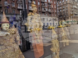 Куклен театър „В лунната стая“ в Младежкия театър, снимка – Даниел Димитров/БТА