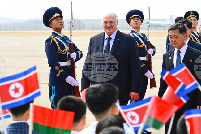 Беларуският президент Лукашенко пристигна на официално посещение в Северна Корея 