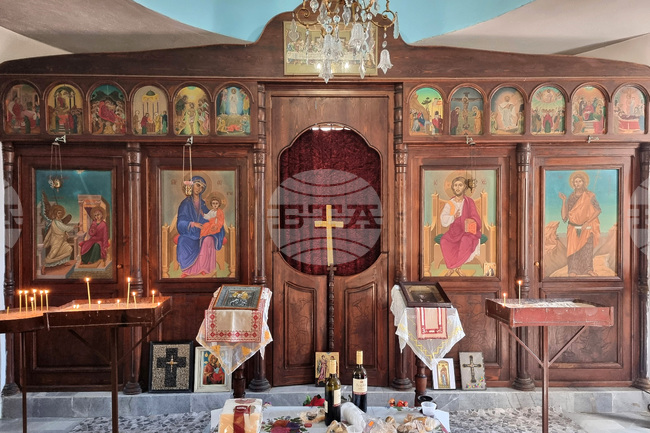 Параклисът „Благовещение“ във Варна отбелязва своя храмов празник
