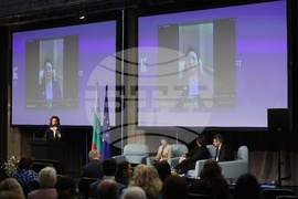 Международен форум за кирилицата „Духовното наследство в дигиталния век“ - първи панел: Азбука и власт в съвременния свят