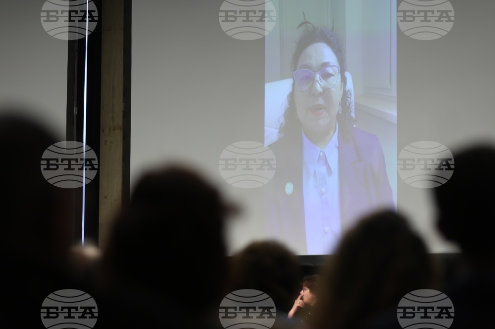 Международен форум за кирилицата „Духовното наследство в дигиталния век“ - първи панел: Азбука и власт в съвременния свят