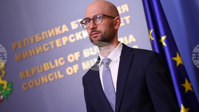 Правителството скоро ще обяви мерки в подкрепа на бизнеса заради високите цени на горивата, съобщи служебният финансов министър 