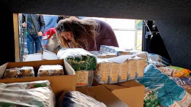 Автобусът на ФК „Пирин“ отпътува за Украйна с хуманитарна помощ