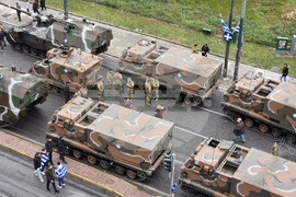 Гърция - Атина - Ден на независимостта - военен парад