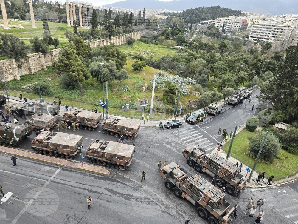 Гърция - Атина - Ден на независимостта - военен парад