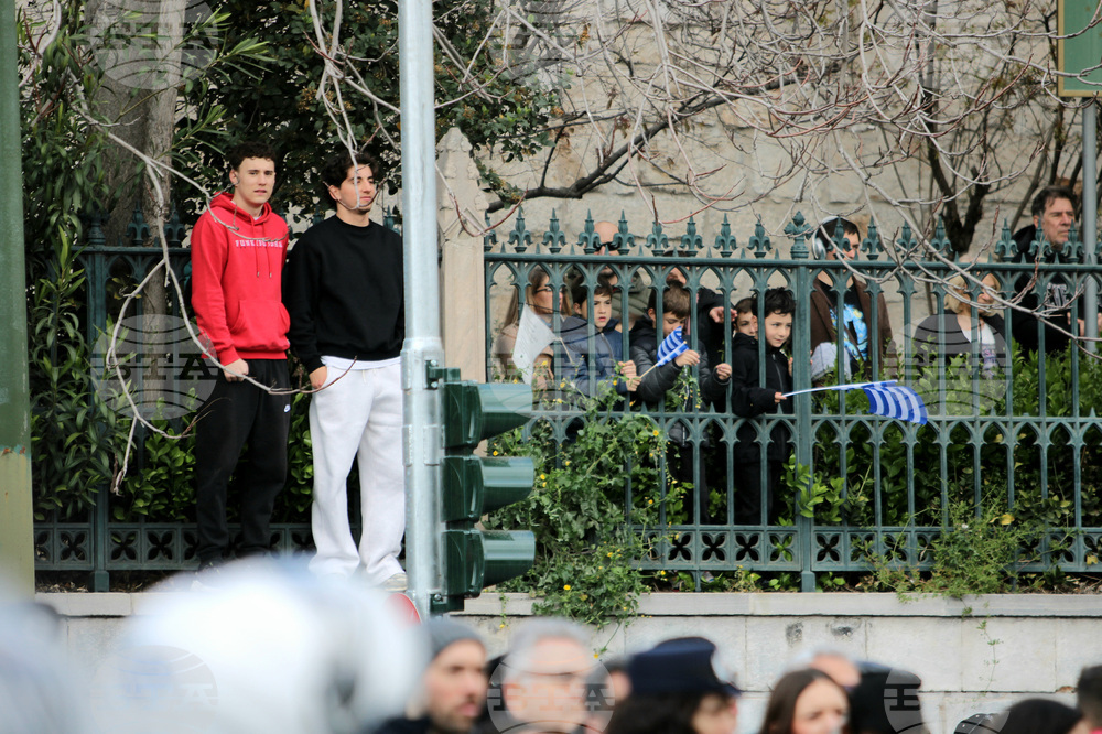 Гърция - Атина - Ден на независимостта - военен парад