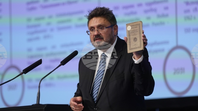 Пред кирилицата в медиите има три предизвикателства и едното е да запази присъствието си в медиите по света, каза генералният директор на БТА Кирил Вълчев