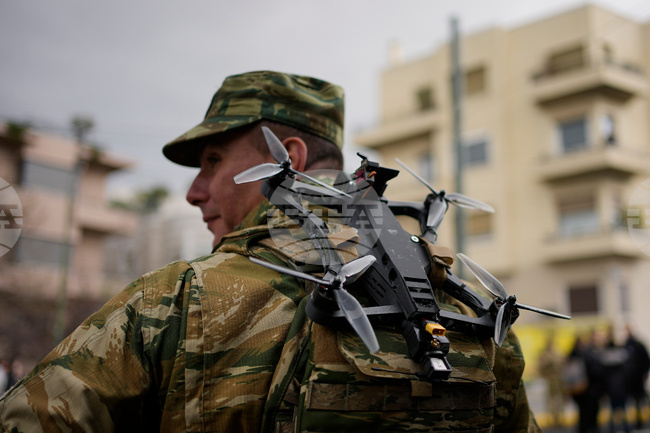Гъркините вече могат да завършат доброволна военна служба в сухопътните войски 