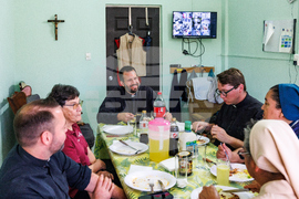 Border Priest Migrants