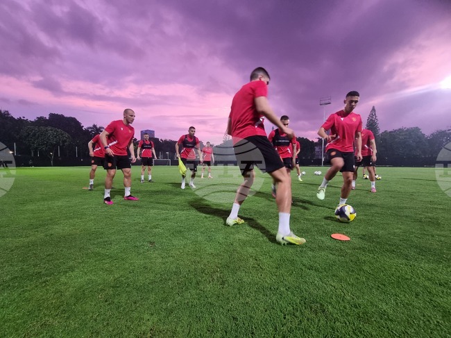 България направи първа тренировка на терен в Индонезия преди началото на турнира „FIFA Series 2026“, Мартин Минчев с контузия