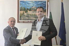Сандански - общинска администрация - подписване на споразумение