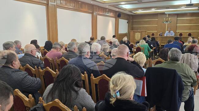 Съветниците в община Добричка одобриха отчети, разпределение на средства и увеличение на възнагражденията на кметовете 