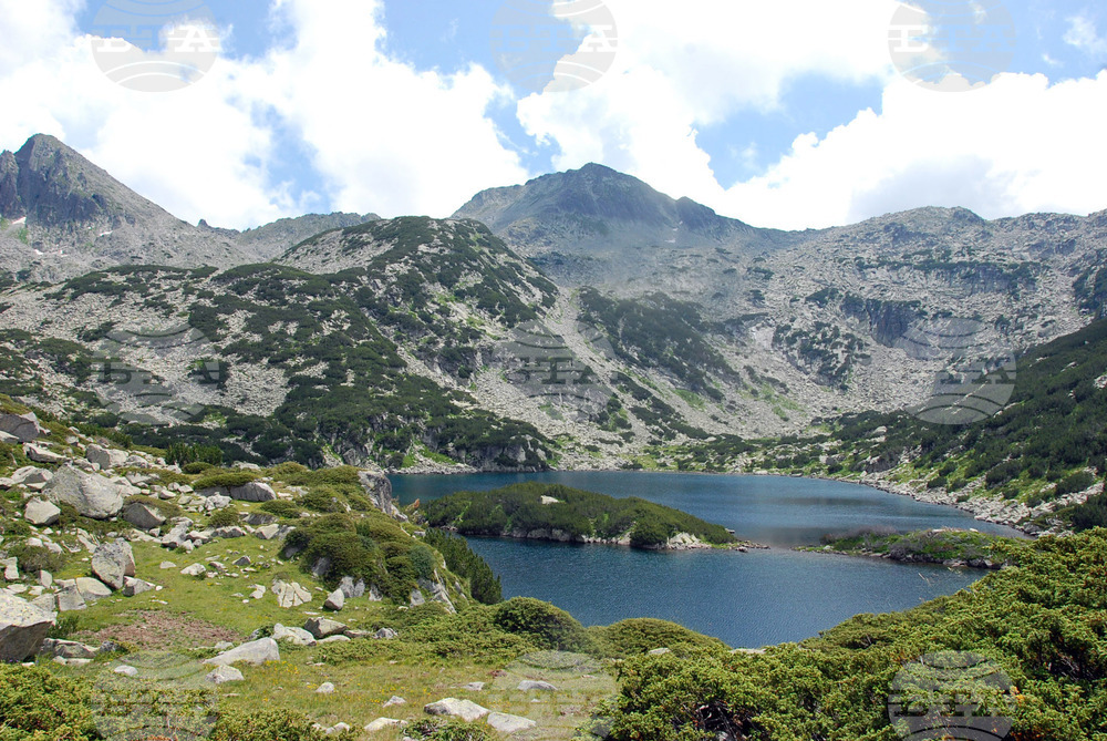 Отлични са условията за туризъм в планините и планинските ни курорти, съобщиха от Планинската спасителна служба на БЧК