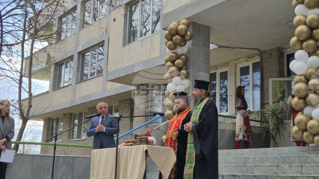 Близо 1700 порции топла храна се приготвят всекидневно от Домашния социален патронаж в Сандански, който разполага с нова база