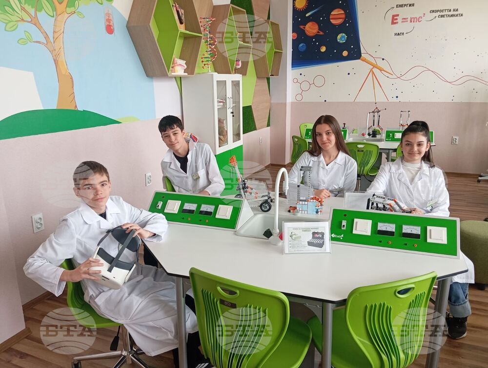 Монтана - Шесто средно училище „Отец Паисий“ - нов STEM център