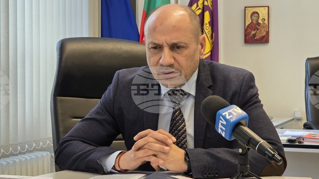 До два месеца в сградата на Община Ловеч ще бъде осигурен достъп за хора с увреждания, съобщи кметът 