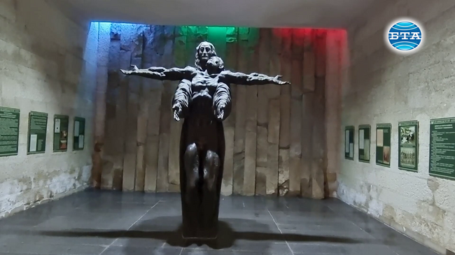 Един от емблематичните туристически обекти в Котел – Пантеонът на Раковски, ще бъде достъпен за хора с увреждания