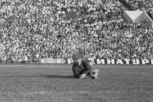 Симеон Симеонов (Мони) - футболист (вратар)