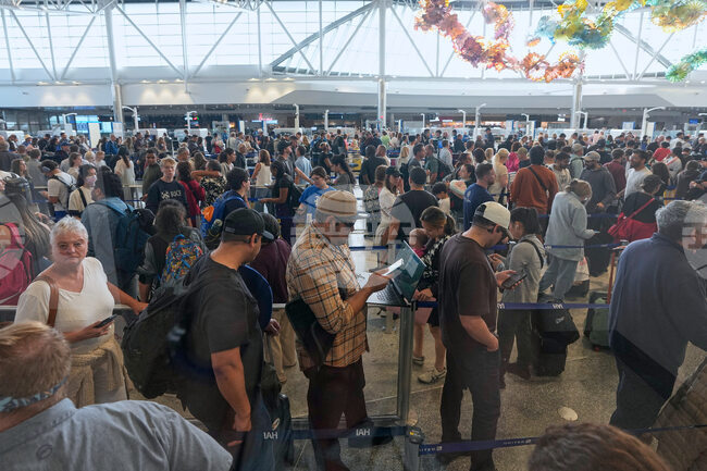 APTOPIX Travel Delays