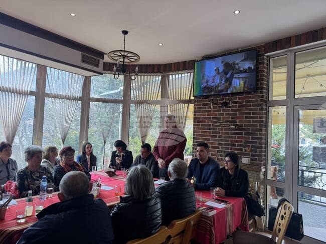 Необходима е по-силна държавна подкрепа за общините в Родопите, заявиха кандидати от листата на „БСП – Обединена левица“ на срещи в Девин