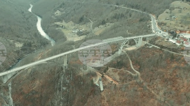 МИНА: Пътното управление на Черна гора публикува видео от реконструкцията на моста „Джуджевица Тара“
