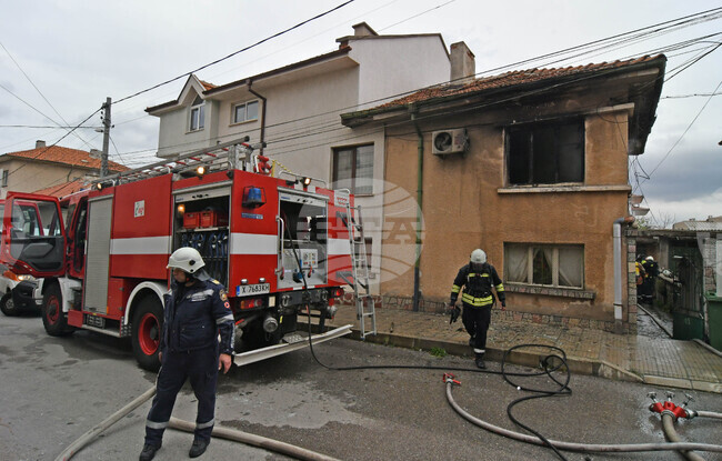 Мъж е с изгаряния по тялото след взрив на газова бутилка в Мадан