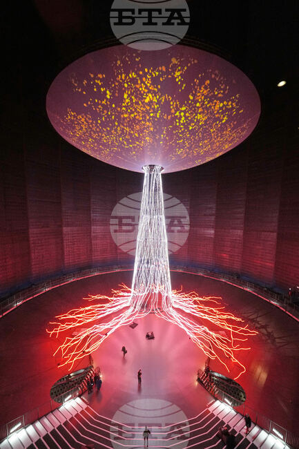 Top Vertical Photos Photo Gallery