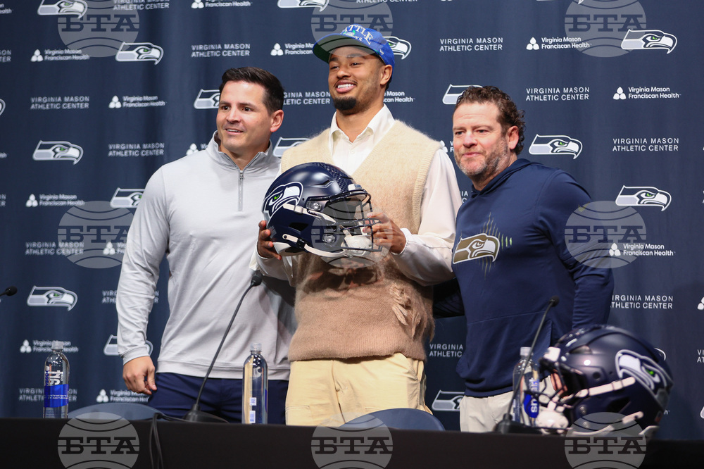 Seahawks Njigba Football