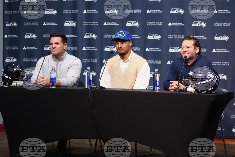 Seahawks Njigba Football