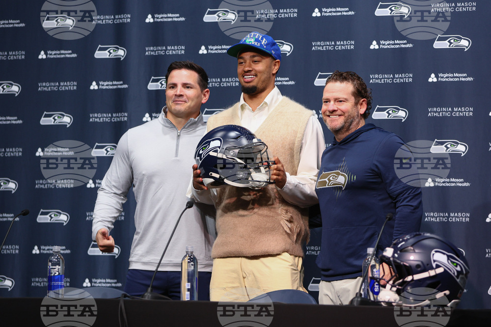 Seahawks Njigba Football