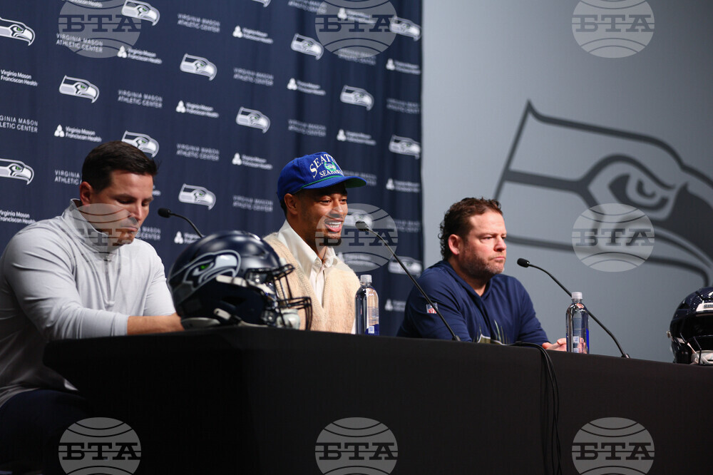 Seahawks Njigba Football