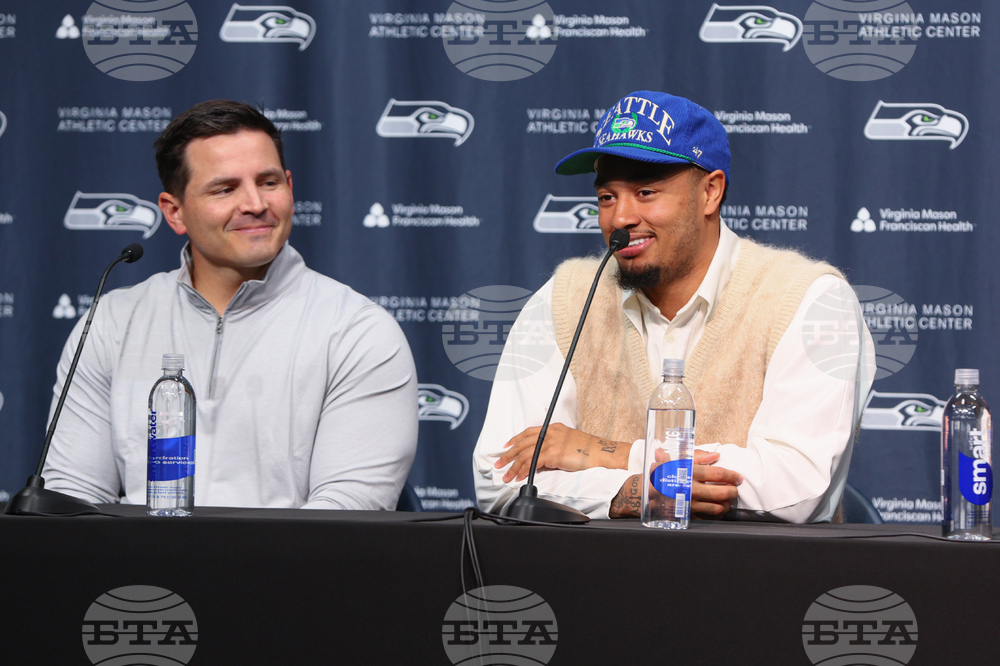 Seahawks Njigba Football