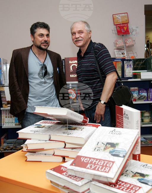 Проф. Владко Мурдаров, езиковед и преводач