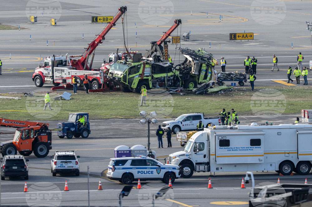 NY LaGuardia Crash