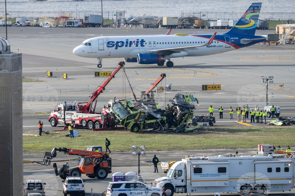NY LaGuardia Crash