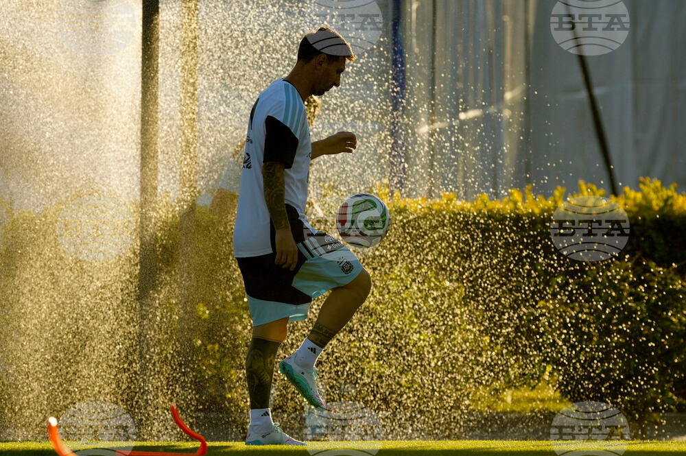 APTOPIX Argentina Training Soccer
