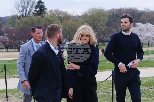 Washington Cherry Blossom Macron