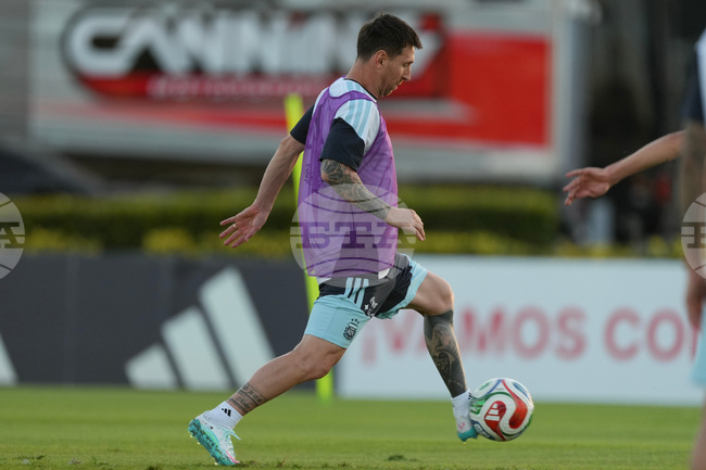 Американската промоутърска компания VID е завела дело срещу Лионел Меси и Аржентинската футболна асоциация