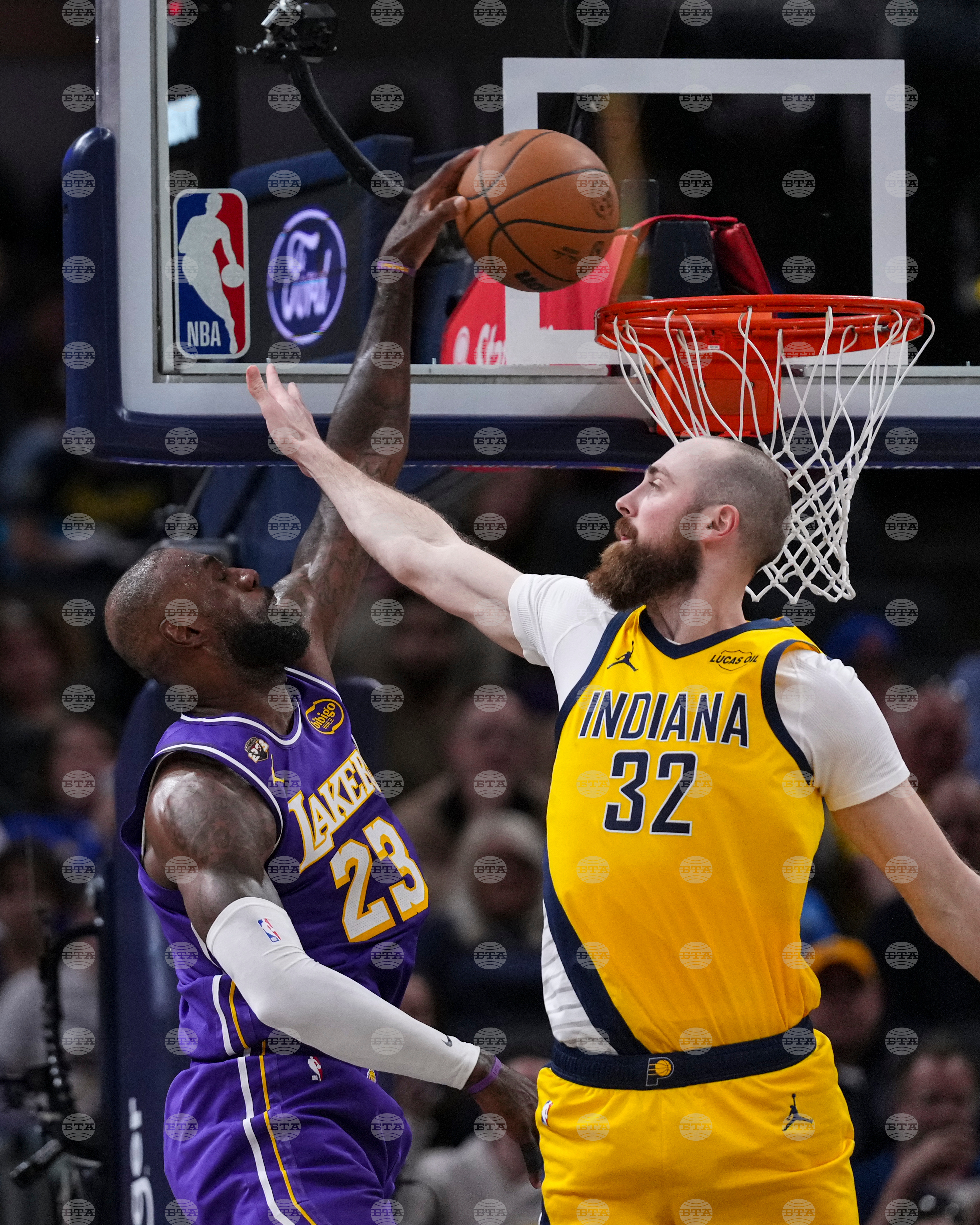 Lakers Pacers Basketball