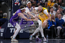 Lakers Pacers Basketball