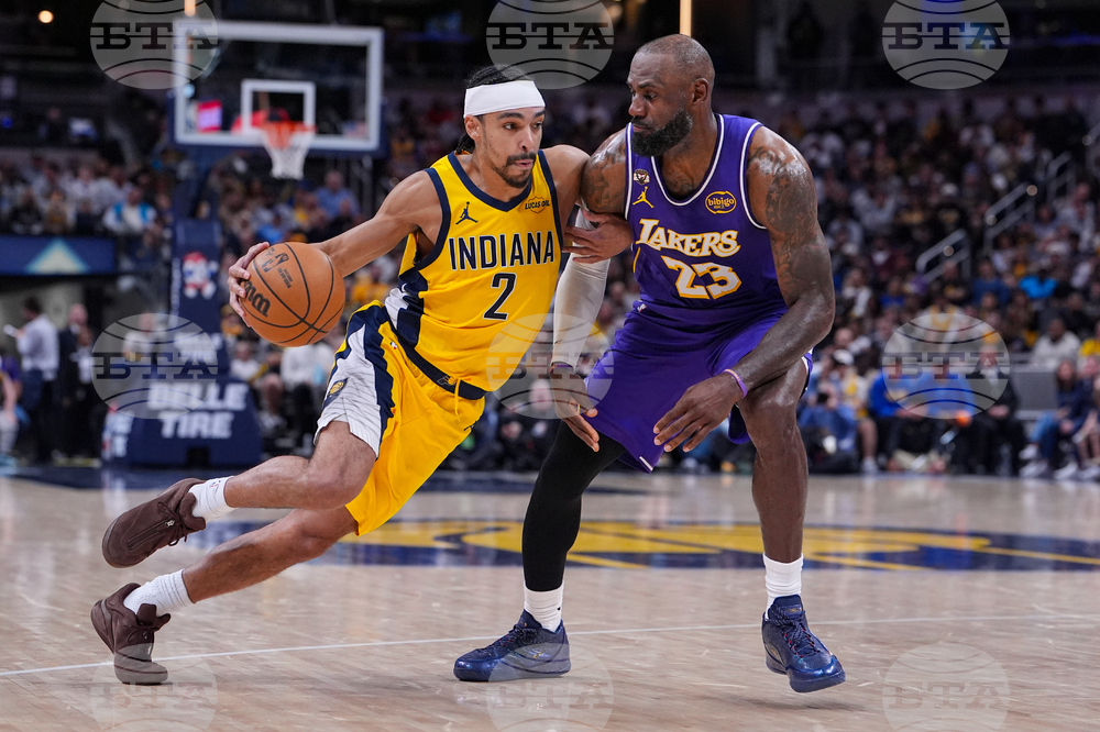 Lakers Pacers Basketball