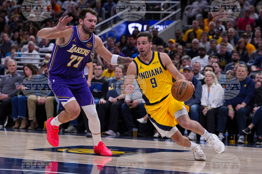 Lakers Pacers Basketball