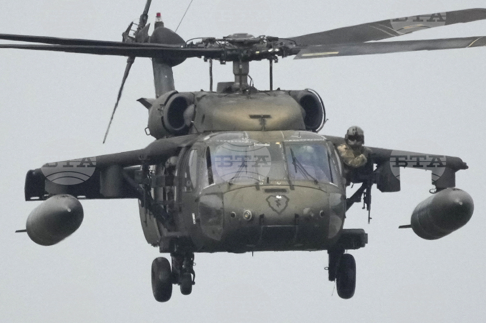 Косово обмисля закупуването на американски военни хеликоптери "Блек Хоук", заяви косовският служебен министър на отбраната