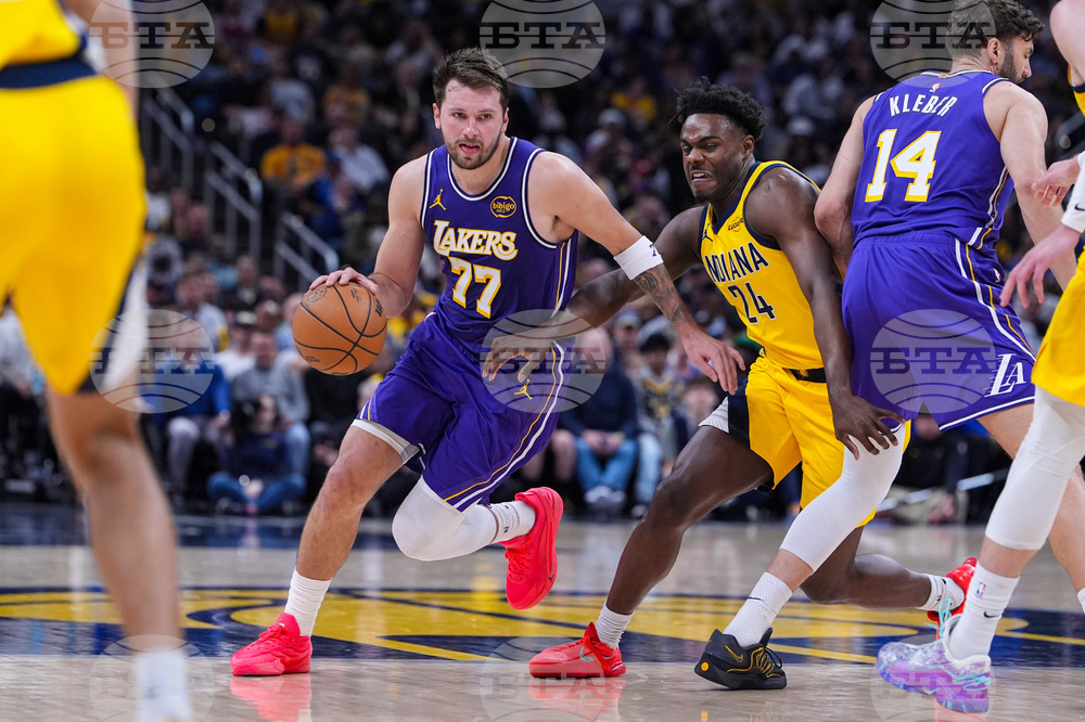 Lakers Pacers Basketball