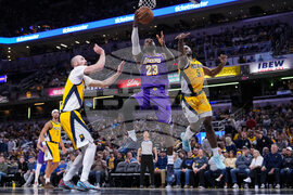 Lakers Pacers Basketball